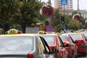 Condiții mai riguroase pentru taximetrişti