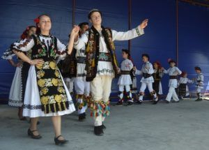 FOTO: Târgul Cireşelor de la Brâncoveneşti, un secol de tradiţie