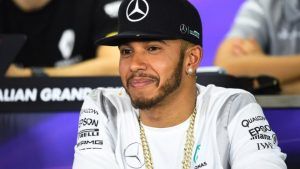 Formula 1: Lewis Hamilton (Mercedes), în pole position în Marele Premiu al Bahrainului