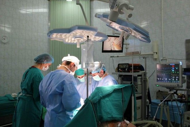 Aparat de intervenții laparoscopice de ultimă generație, la Spitalul Județean