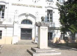 Finală în doi pentru funcţia de rector al Universităţii „Petru Maior”