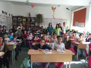 Lecție de igienă orală oferită elevilor din Mureș
