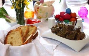 Cum sărbătoresc românii Paștele