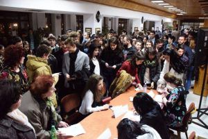 Burse de studiu şi de performanţă pentru elevii din Târgu-Mureş