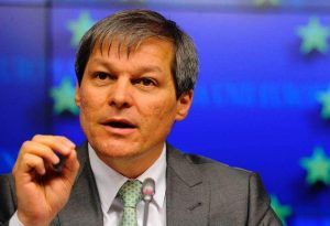 Premierul Dacian Cioloș s-a alăturat unei campanii care promovează egalitatea de şanse între bărbaţi şi femei