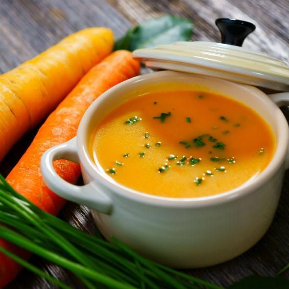 Rețeta zilei: Supă cremă de morcovi cu ghimbir