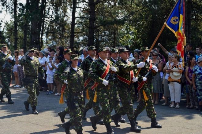 Depuneri de coroane la Oarba de Mureș