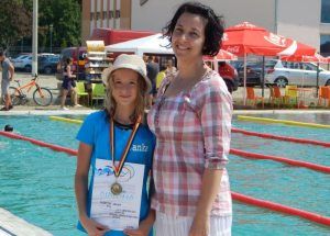 Înotătoarea Márton Janka, dublă medaliată la Naționale