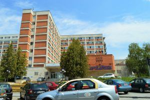 Poliţistul împuşcat la Bistrița a fost operat la Spitalul de Urgență din Târgu-Mureș