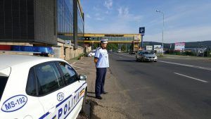 Poliţiştii rutieri, în stradă pentru monitorizarea traficului