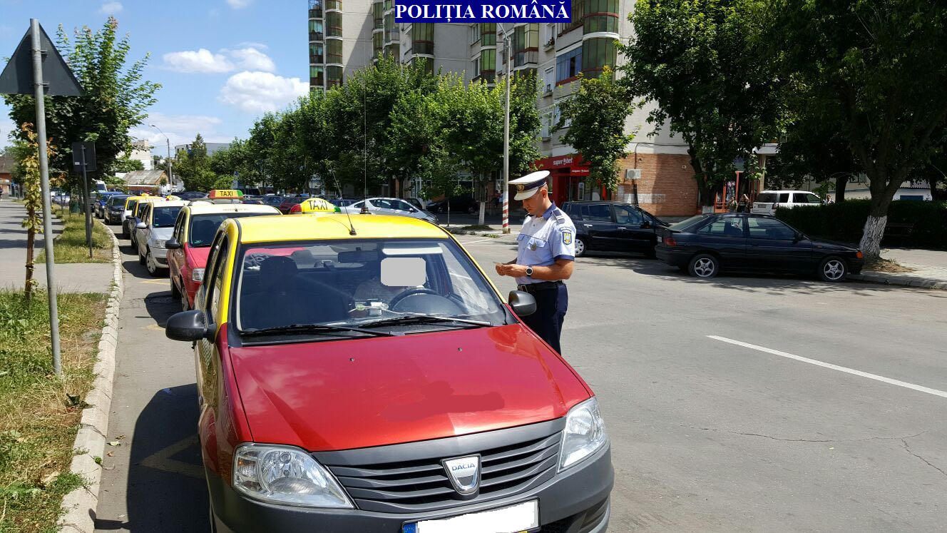 Polițiștii mureșeni au verificat peste 200 de taximetriști