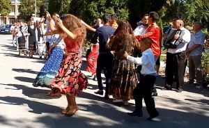 VIDEO: Dans tradiţional ţigănesc, la Zilele Oraşului Sărmaşu