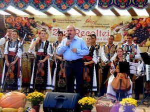”Ziua Recoltei”,  festivalul cântecului şi obiceiului străbun la Reghin