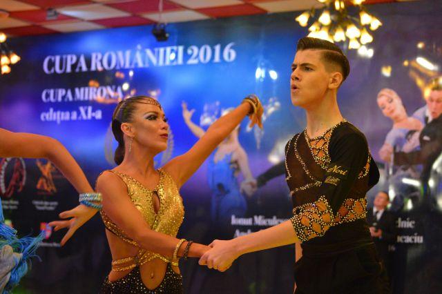 FOTO: Un sfert de veac de dans sportiv, sărbătorit la Reghin