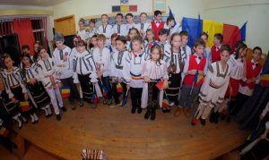 FOTO: Ziua Naţională a României, sărbătorită la Şcoala Gimnazială „Dacia”