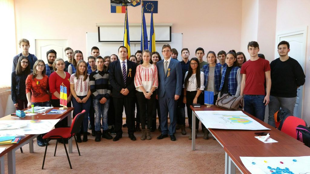 Ziua Națională a României, marcată la Liceul Teoretic „Gheorghe Marinescu”