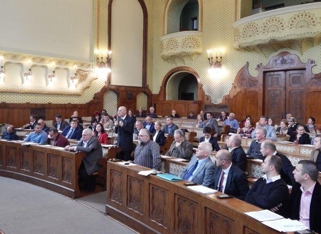 Şedinţă extraordinară a Consiliului Judeţean Mureş, în 12 decembrie