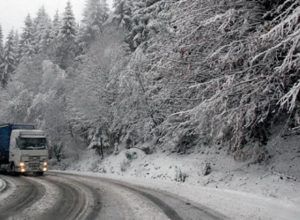 Recomandări pentru siguranţa traficului rutier, în condiţii de iarnă