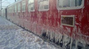 Peste 90 de trenuri anulate din cauza condițiilor meteo