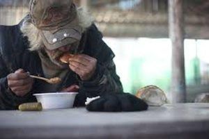 Persoane fără adăpost, salvate de Poliţia Locală Târgu-Mureş