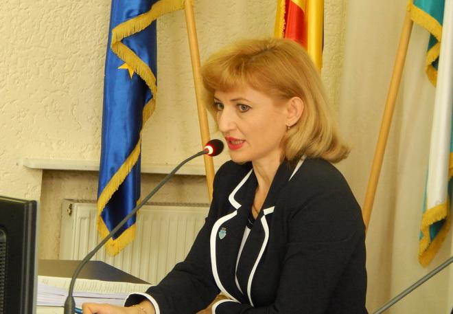 VIDEO: Theodora Benedek, discurs pacifist în Consiliul Local Târgu-Mureş