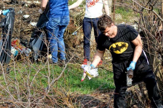 FOTO: Malul Mureșului, mai curat și mai frumos de Ziua Mondială a Apei