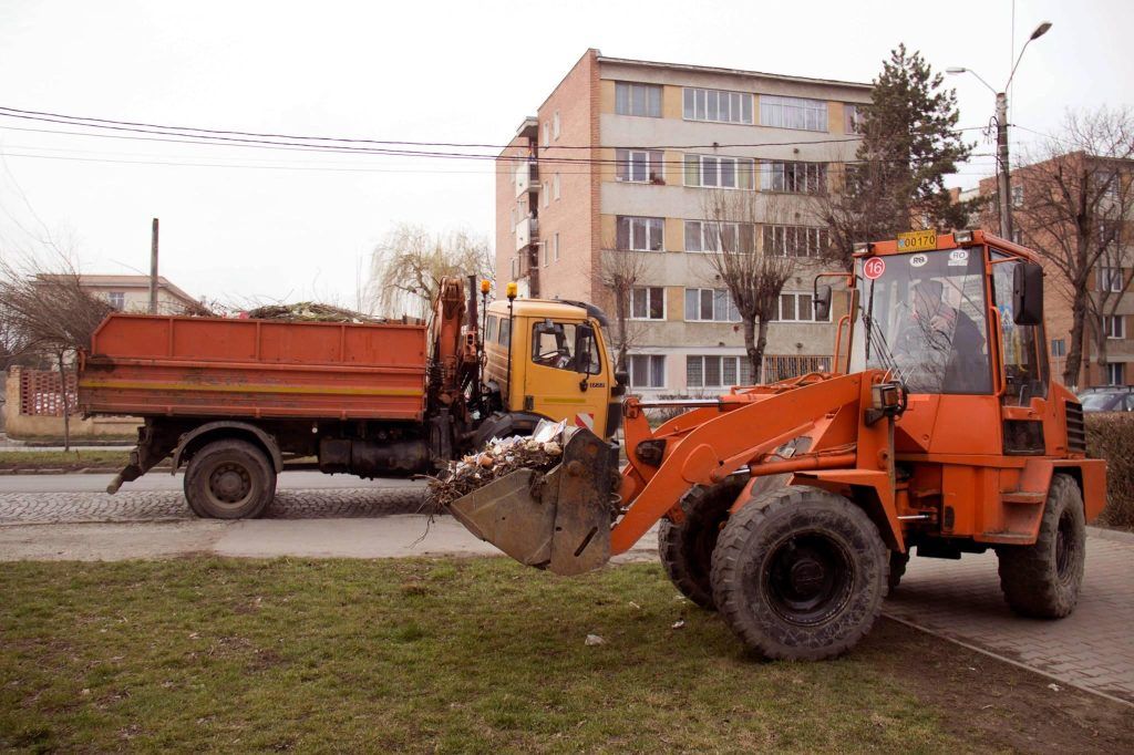 Apel către târgumureșeni să-și curețe terenurile şi spaţiile verzi aferente