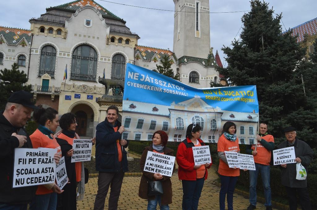 Protest al Grupului Civic pentru Liceul Teologic Romano-Catolic