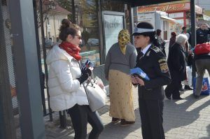 Poliția Locală Târgu-Mureș a lansat o campanie de prevenire a furturilor din autobuze și din stații