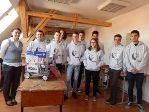 EXCLUSIV. „RoboPapiu”, în elita roboticii din România