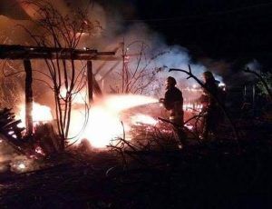 FOTO: Incendiu la o biserică din Mureş