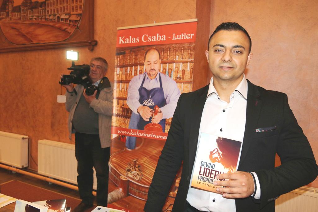 Loránd Kalas, autorul cărții „Devino liderul propriei vieţi”, la Ziua Internațională a Romilor