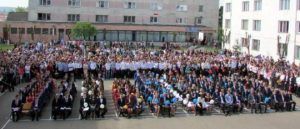 FOTO: Rămas bun anilor de liceu la „Petru Maior”