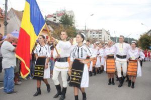 Activităţi cultural-artistice şi educative pentru locuitorii din Târnăveni