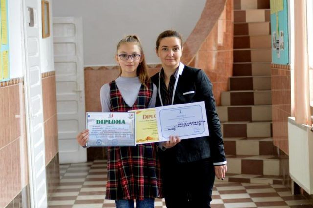 Carmina Cristina Borșuc, mândria Școlii Gimnaziale Răstolița