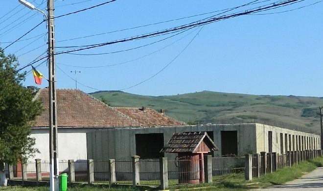 La Chețani, Primăria speră se termine noua clădire a școlii