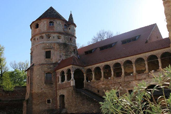 Fotograf prin Mureş: Castelul Bethlen din Criş