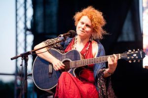 Maria Răducanu, concert la Desculț în iarbă