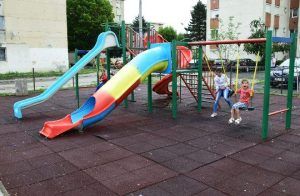 Investiţie pentru copii, în cartierul Rovinari