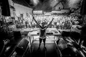 Concert DJ Shiver, la “Weekend”