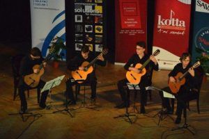 VIDEO: „Harmonia Cordis”, de 12 ani pe acordurile chitarei