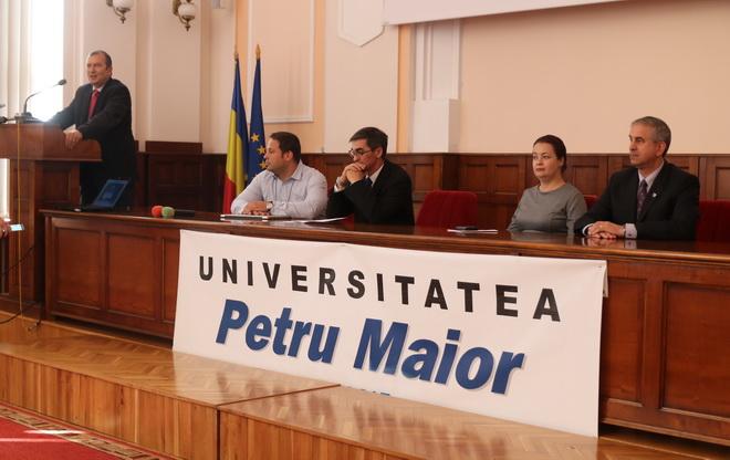 Universitatea „Petru Maior”, partener de nădejde în reţeaua RoEduNet