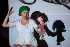Teatrul independent poposește  la  „Central Act” Sighișoara