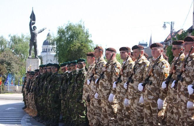 Ziua Armatei Române, sărbătorită la Târgu-Mureş