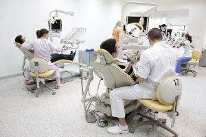 Curs nou la Centrul Integrat de Medicină Dentară al UMF Târgu-Mureş
