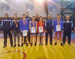 Șase titluri pentru luptătorii juniori de la CSȘ Târgu-Mureș