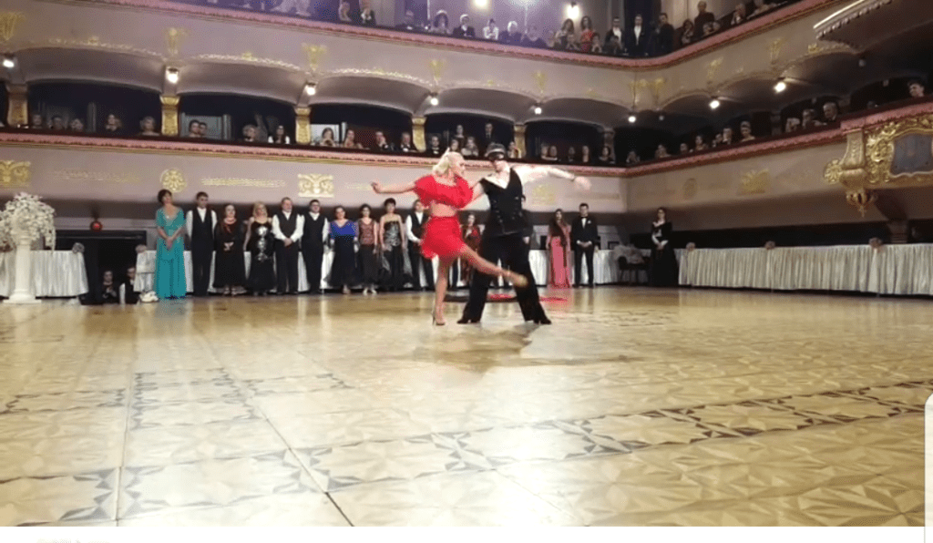 Recital Irina Iordăchescu și moment al campionilor mondiali la dans, Cristina si Paul. Video si galerie foto eveniment