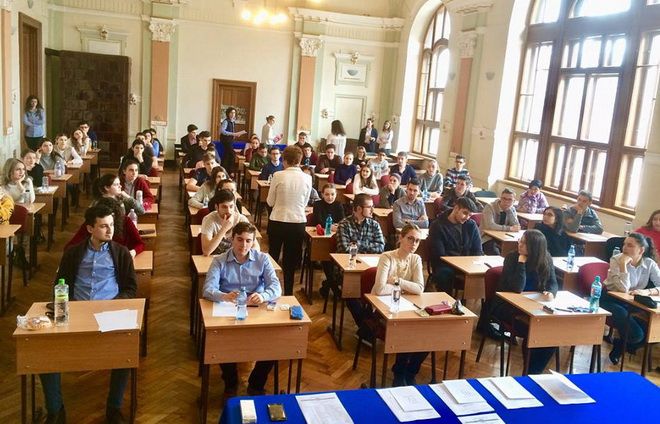 Simulare de examen pentru admiterea la UMF Târgu-Mureş