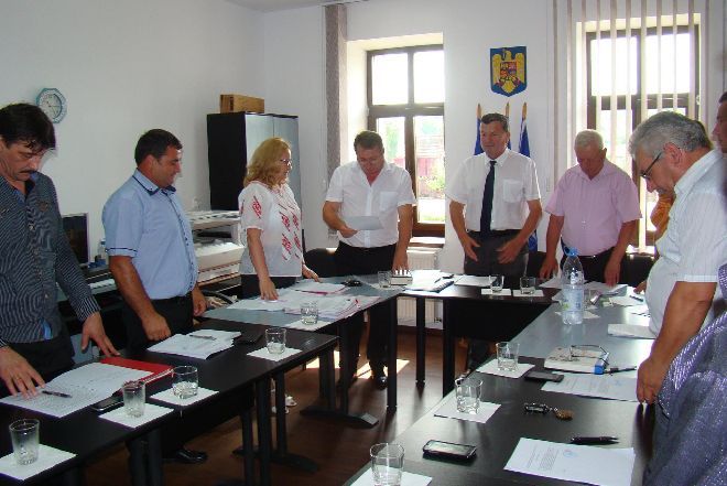EXCLUSIV: Consiliu Local din Mureş, la un pas de dizolvare!