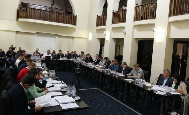 Convocare pentru consilierii locali din Târgu-Mureş. Şedinţă cu 29 de proiecte!